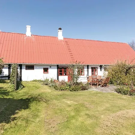 Сasa de vacaciones Three-bedroom Holiday In