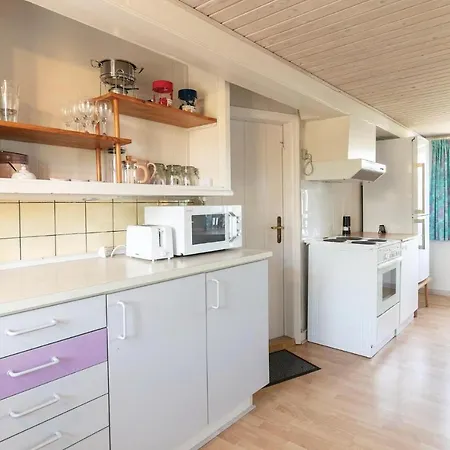 Three-bedroom Holiday In Сasa de vacaciones Allinge-Sandvig
