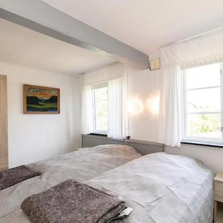 Nyaraló Three-bedroom Holiday In Allinge-Sandvig